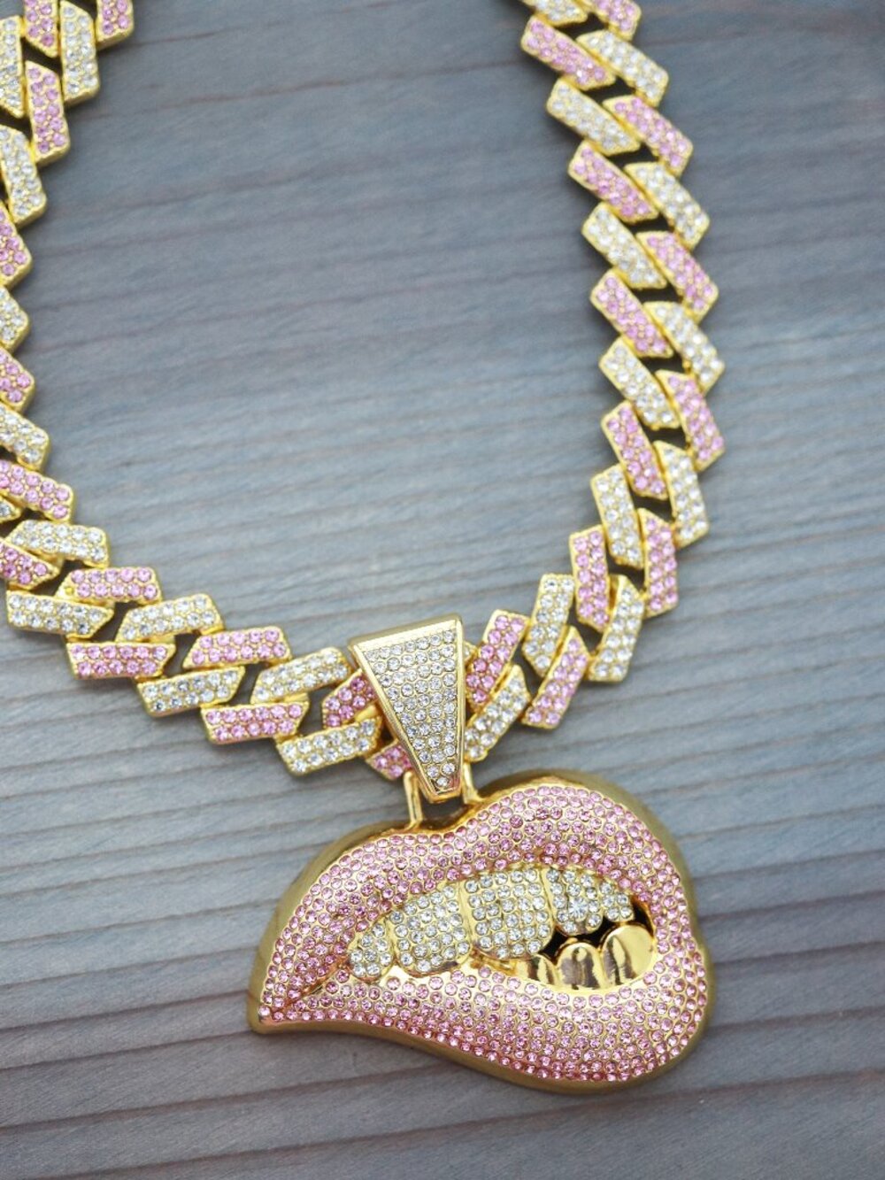 Lips Ice Style Pendant with Pink/Clear Cuban Ice Point Curb Chain Necklace